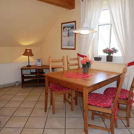 Bernsteinhaus, 850m Zum Strand, Mit Balkon, Wlan * Kolpinsee